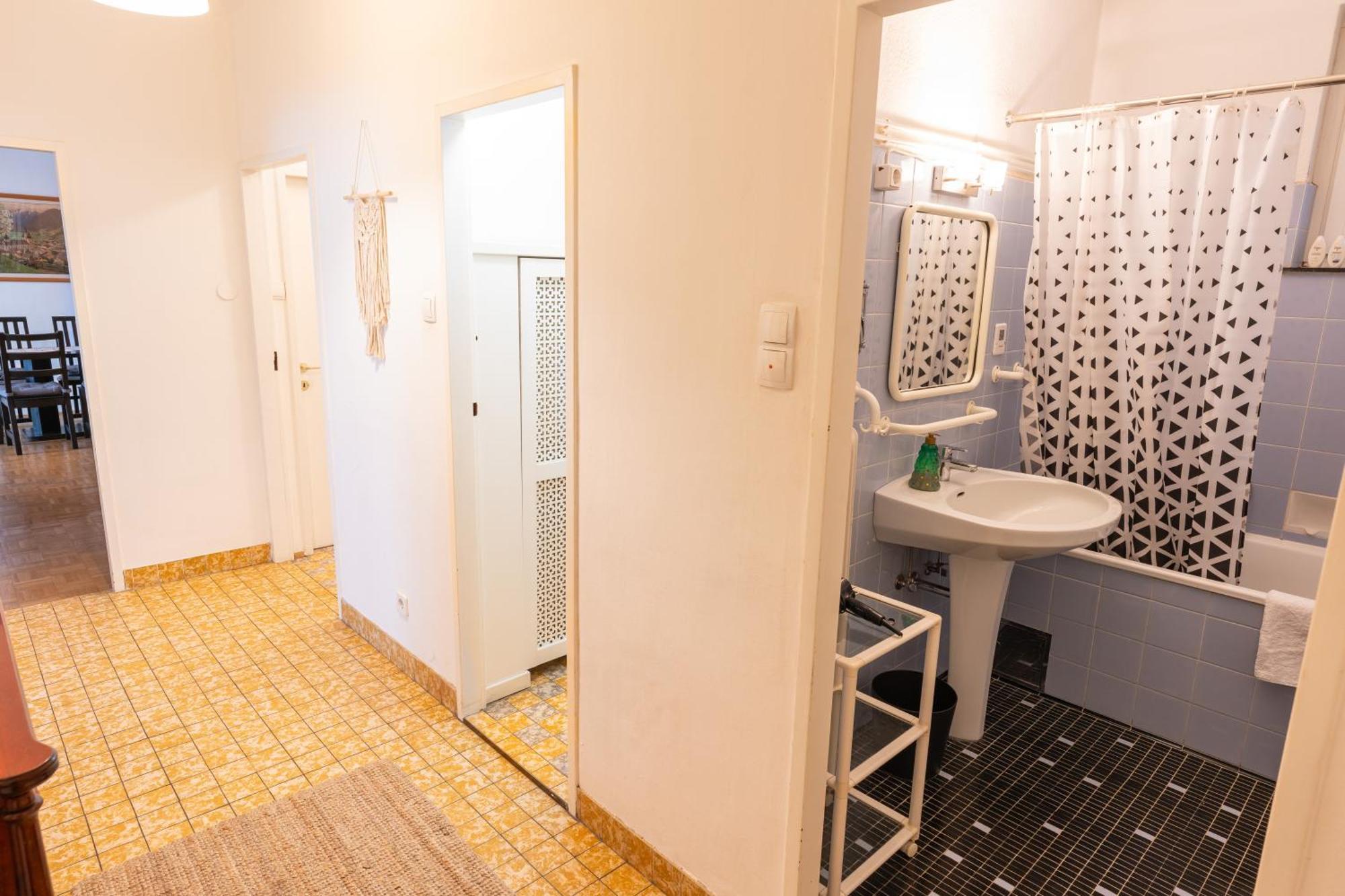 וינה Central Living Apartment Opera מראה חיצוני תמונה